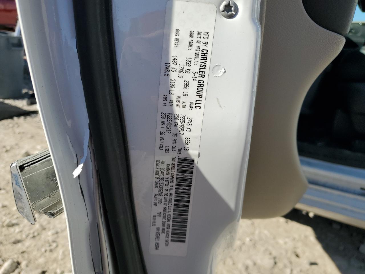 2014 CHRYSLER Town & Country