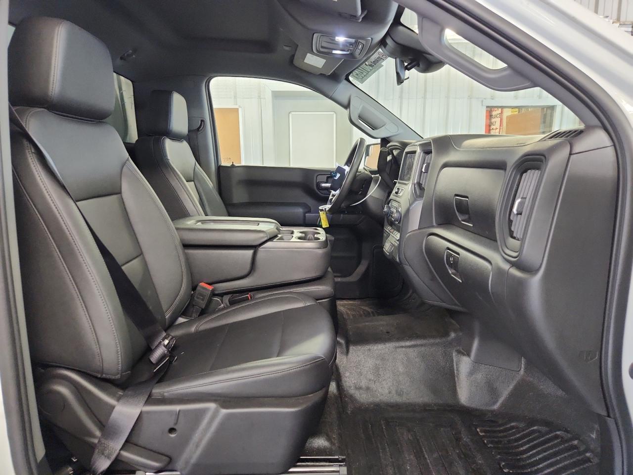 2023 CHEVROLET Silverado