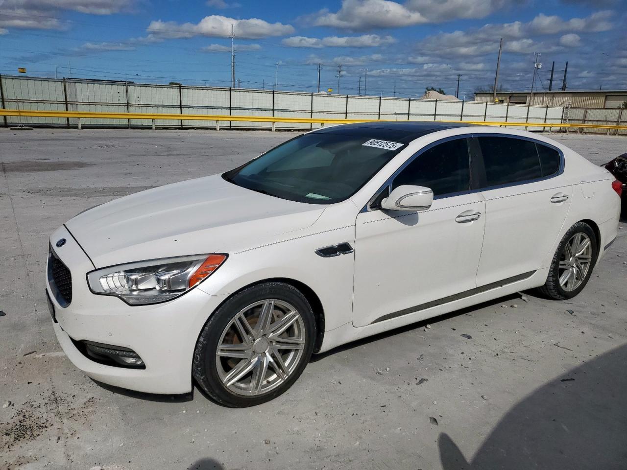 2015 KIA K900