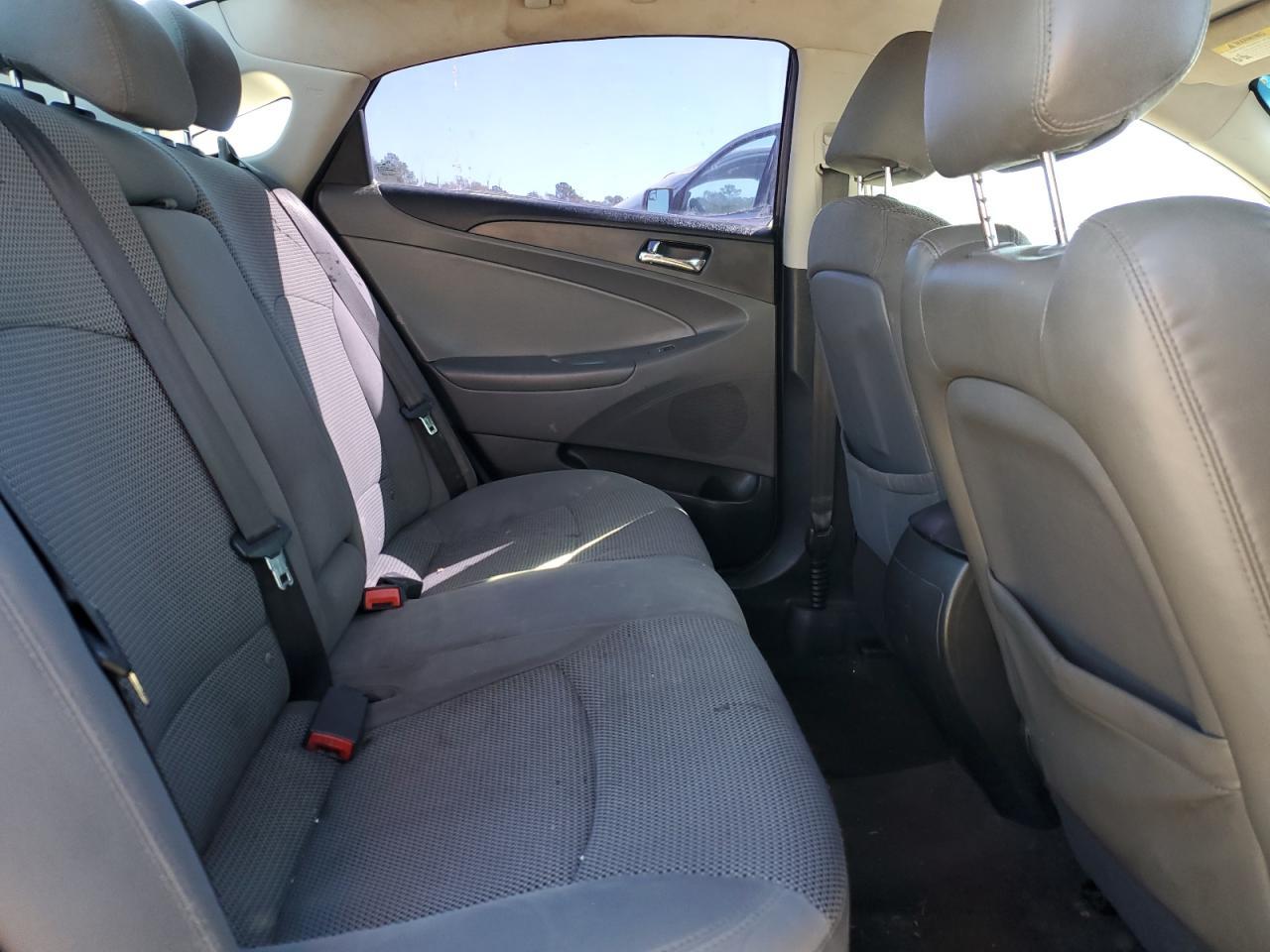 2012 HYUNDAI SONATA