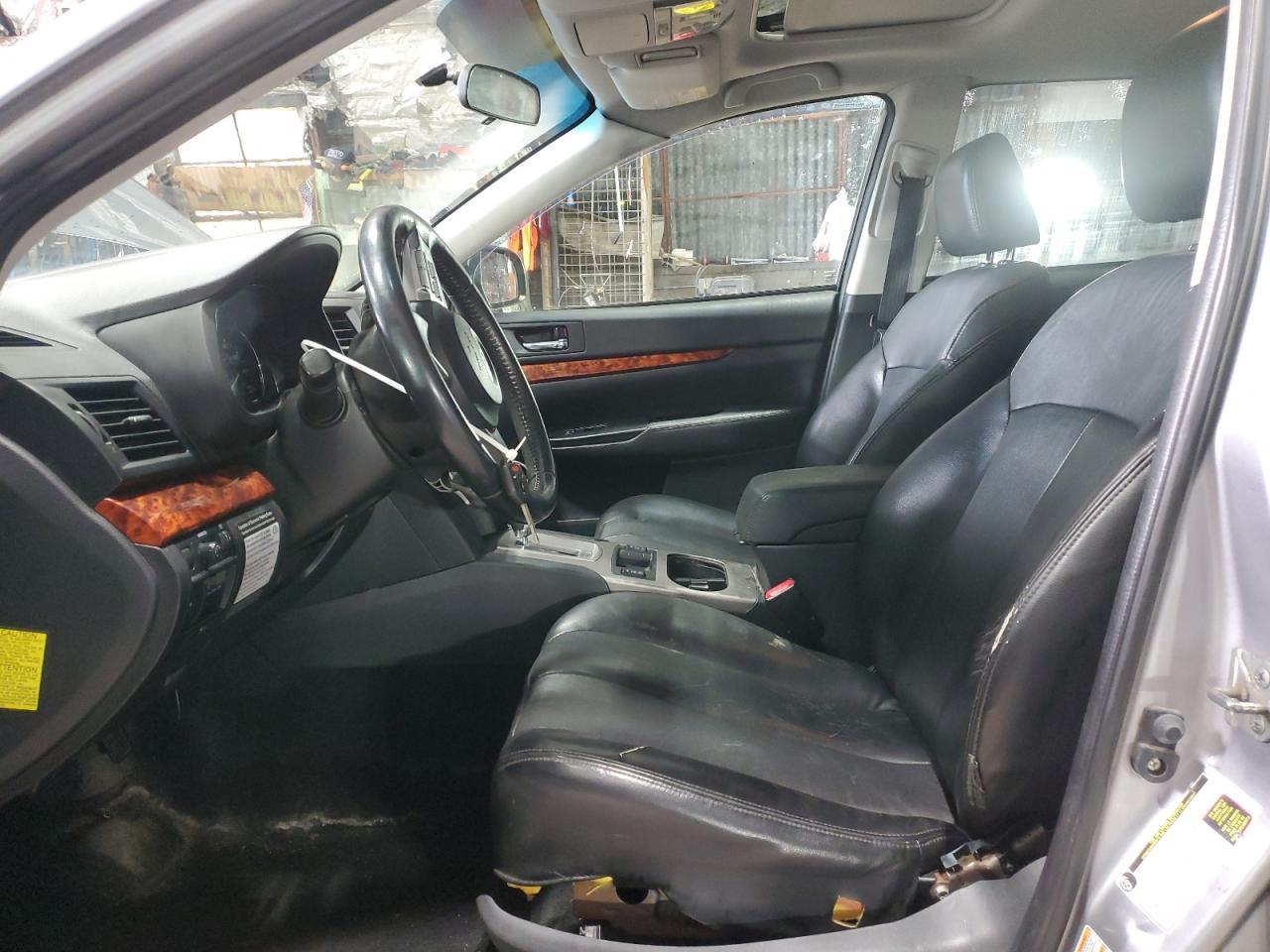 2010 SUBARU Outback