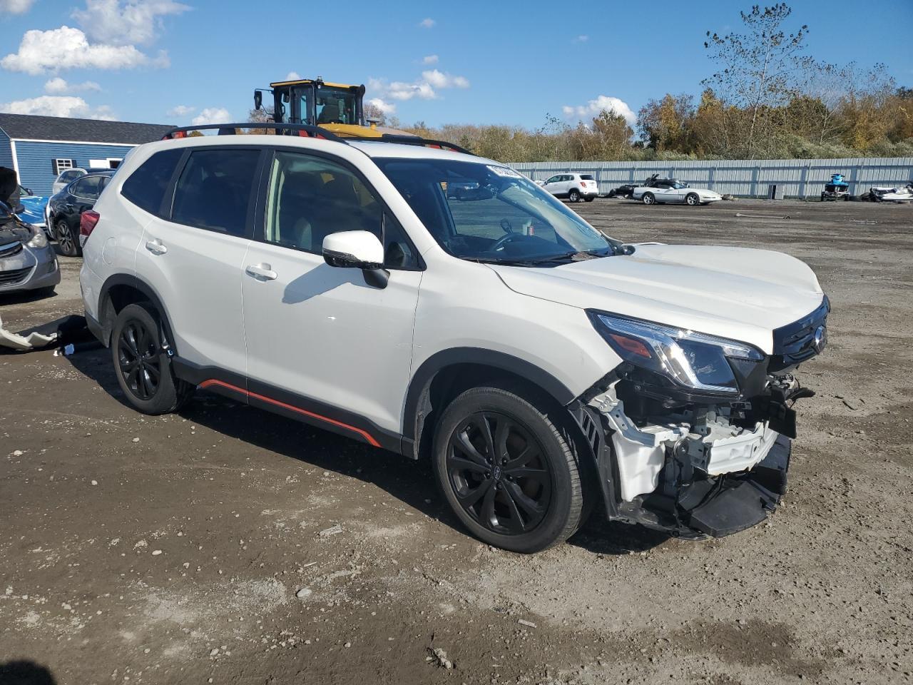 2023 SUBARU FORESTER
