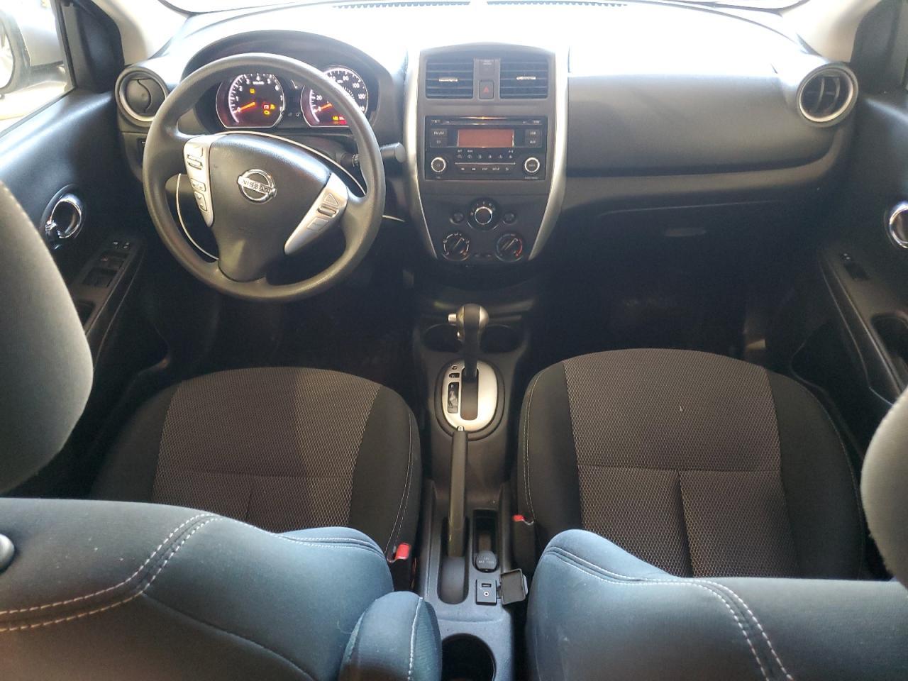 2015 NISSAN VERSA