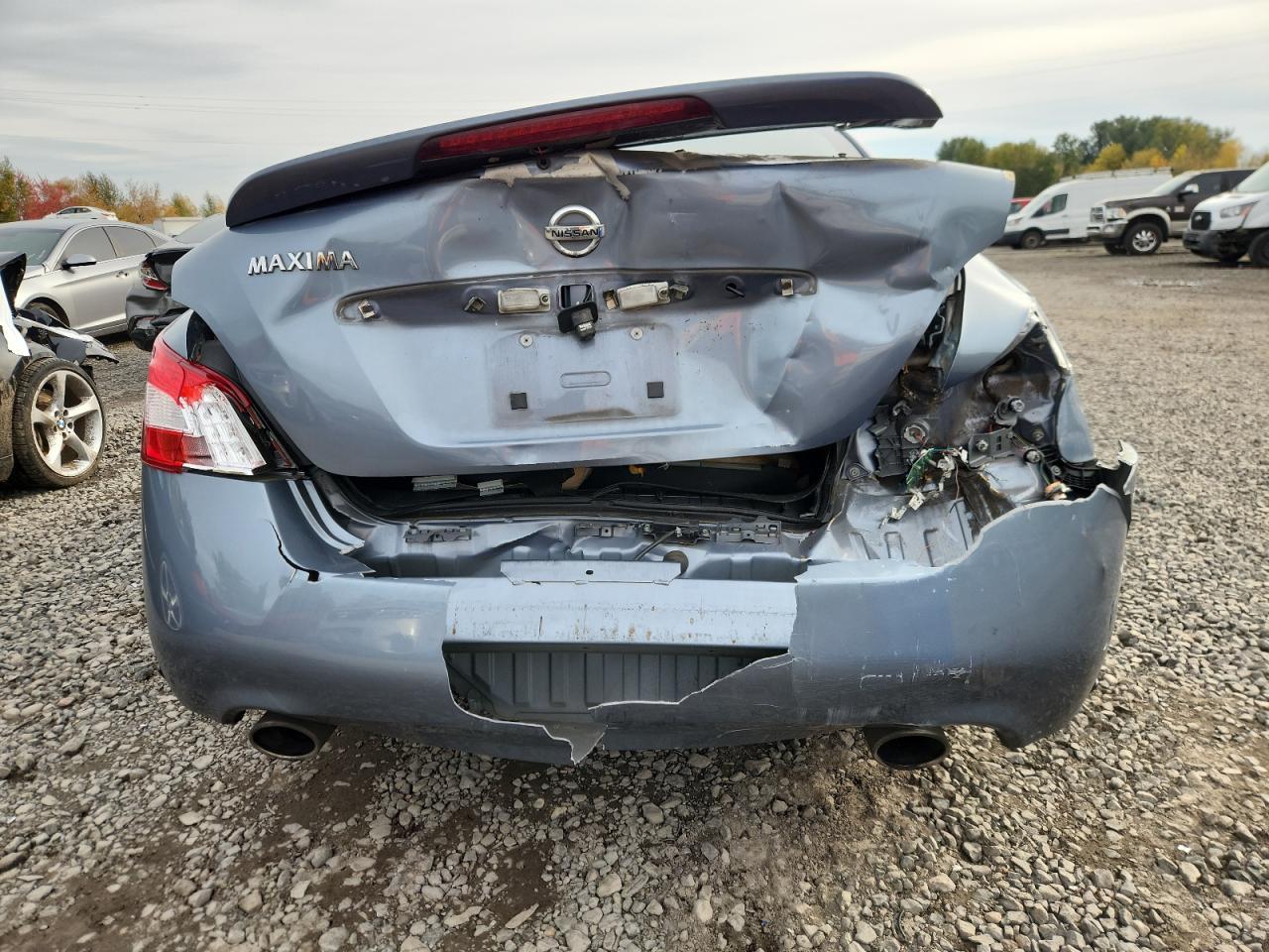 2011 NISSAN Maxima