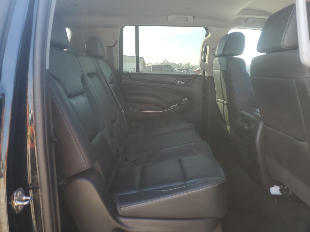 2018 CHEVROLET Suburban