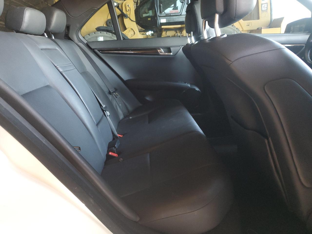 2011 MERCEDES-BENZ C-CLASS