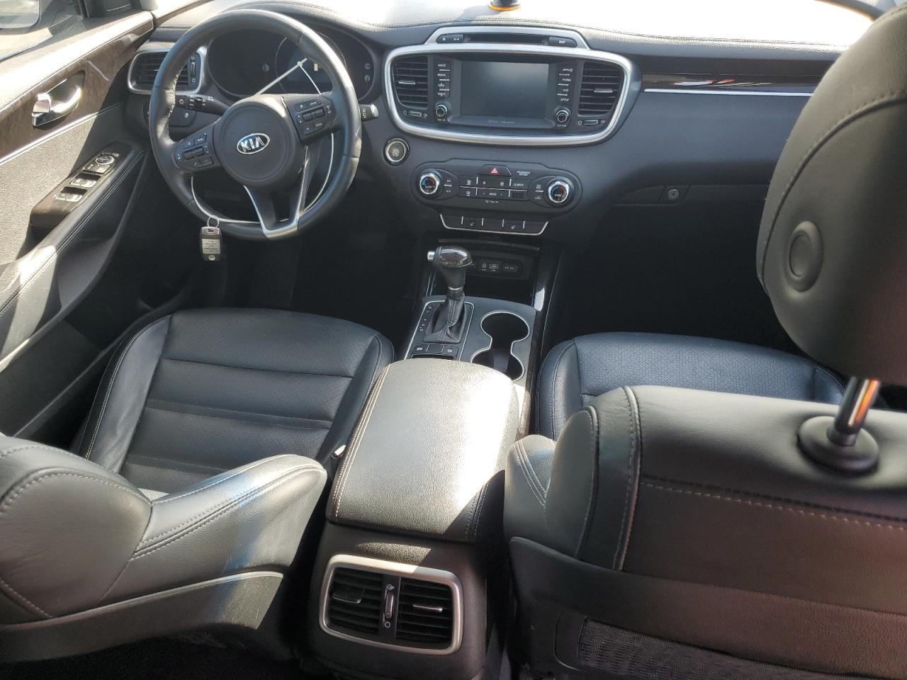 2017 KIA SORENTO