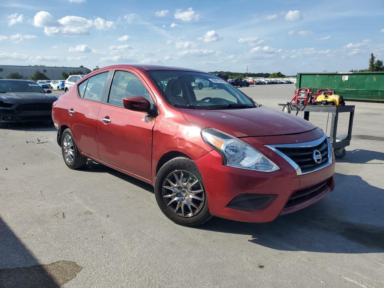 2016 NISSAN VERSA