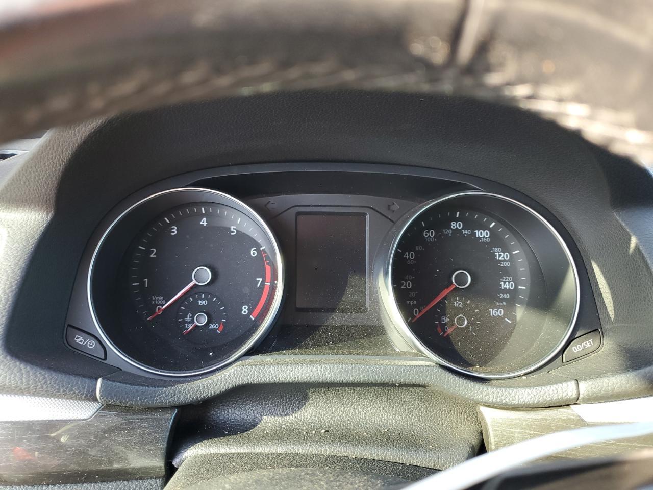 2017 VOLKSWAGEN Passat