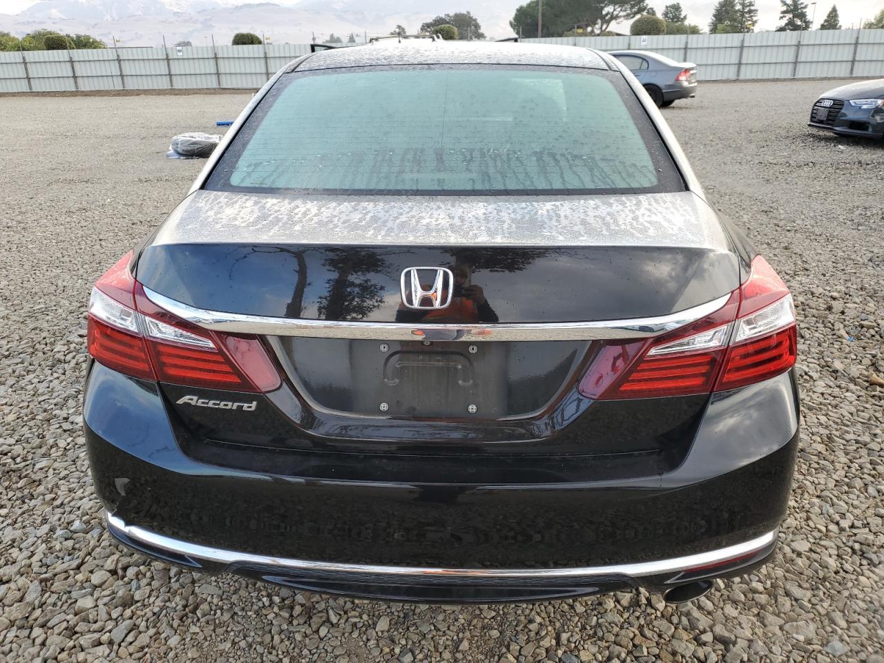 2017 HONDA ACCORD