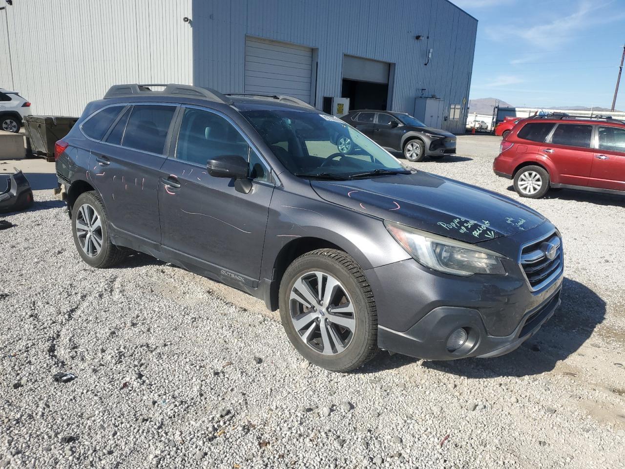 2019 SUBARU Outback