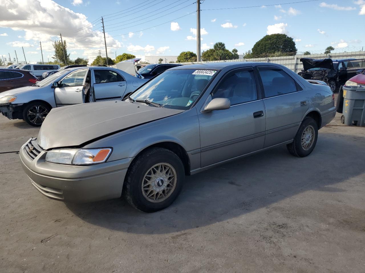 1998 TOYOTA CAMRY