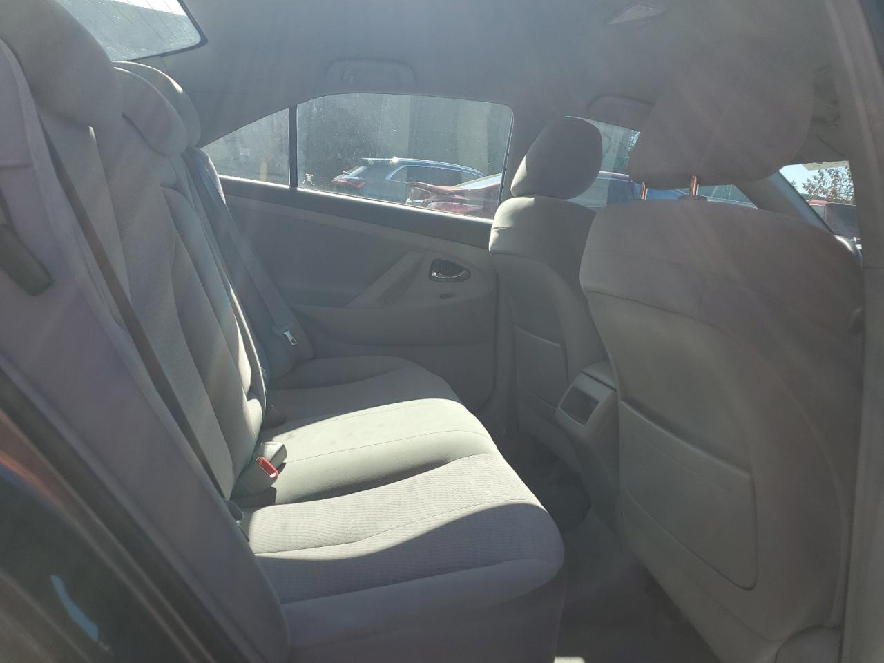 2011 TOYOTA CAMRY
