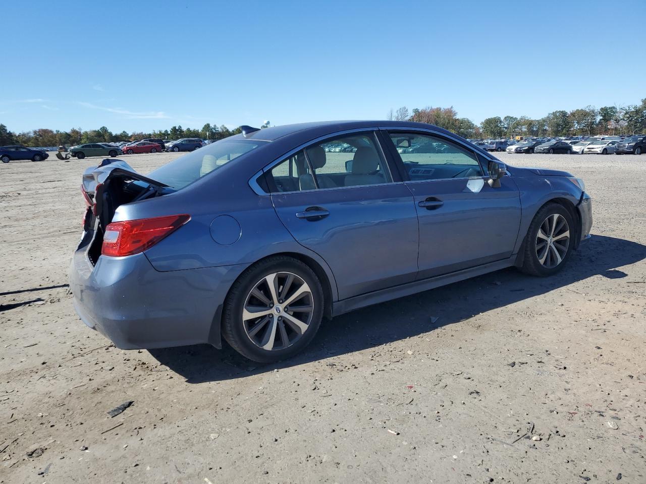 2016 SUBARU Legacy