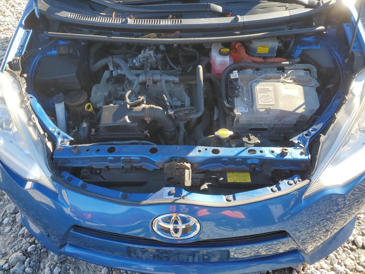 2013 TOYOTA Prius c