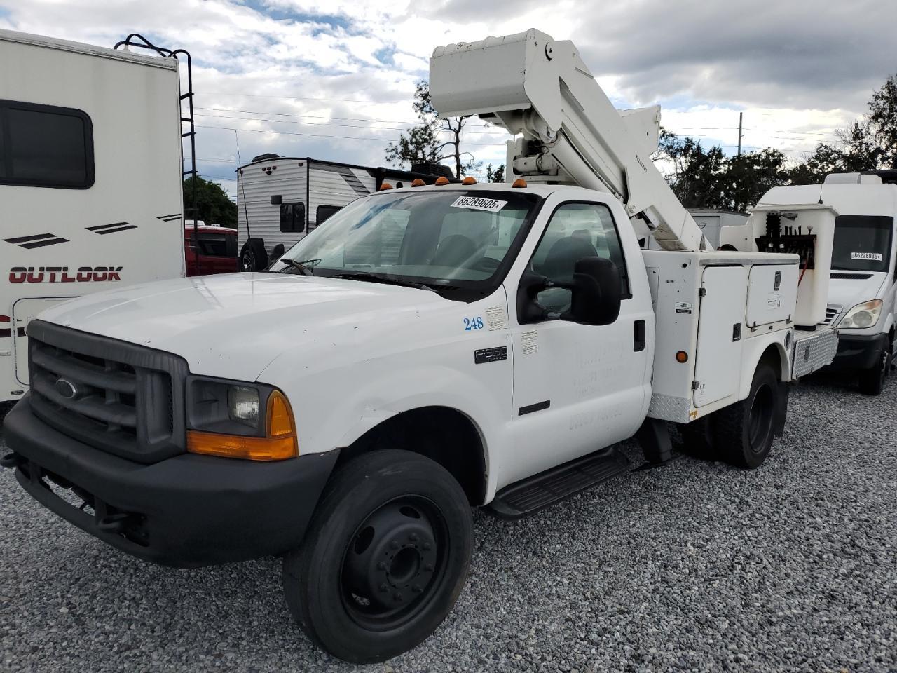 2000 FORD F-550