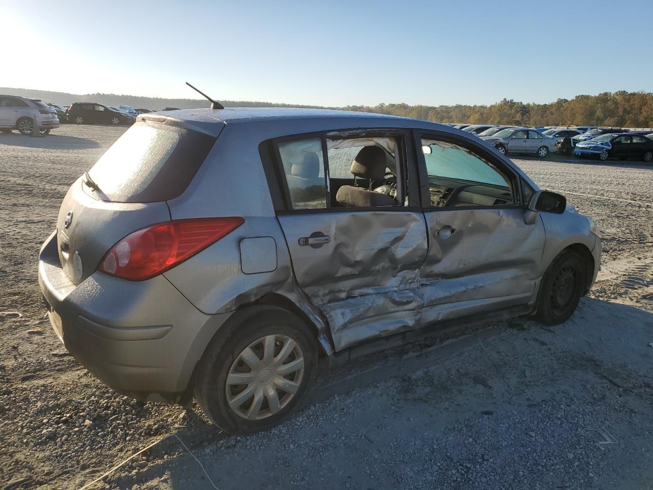 2009 NISSAN VERSA