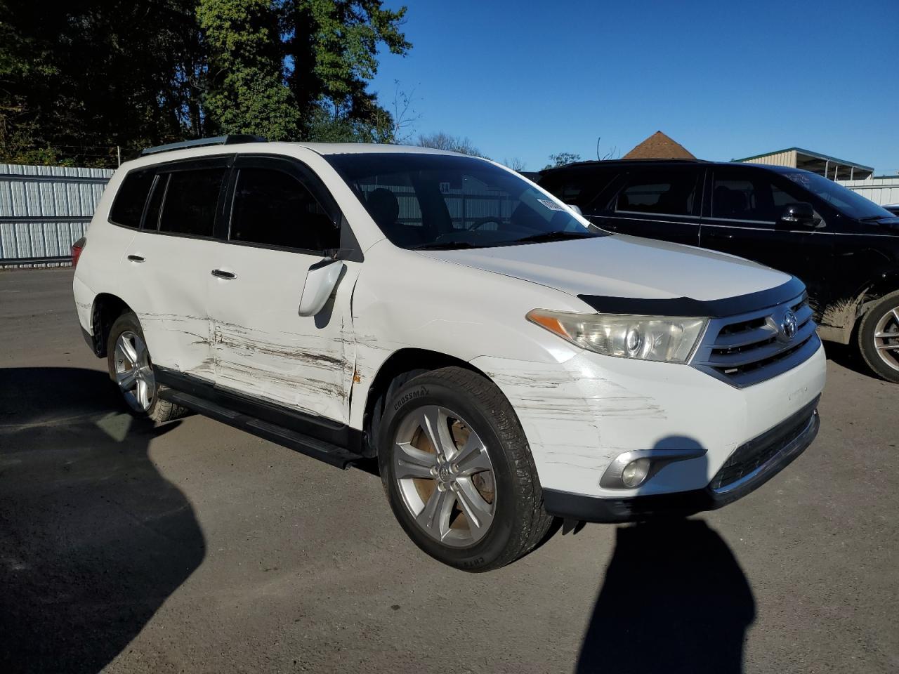 2013 TOYOTA HIGHLANDER