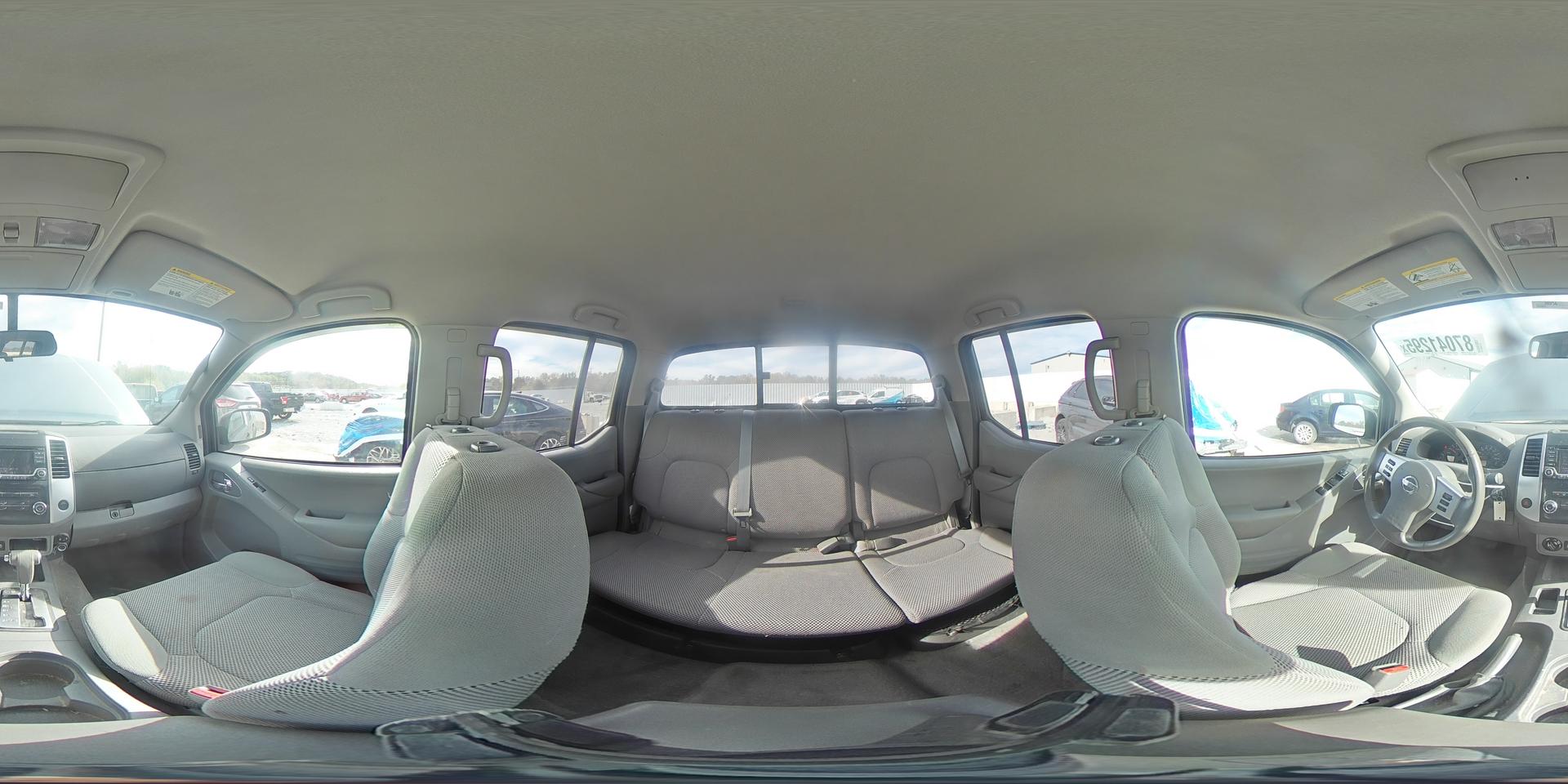 2017 NISSAN Frontier