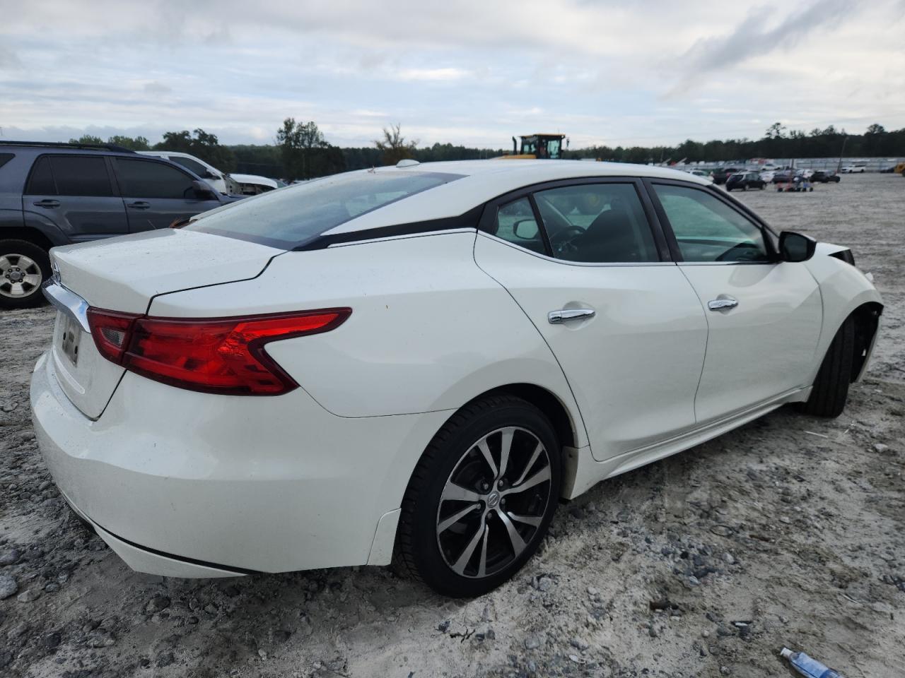 2017 NISSAN Maxima