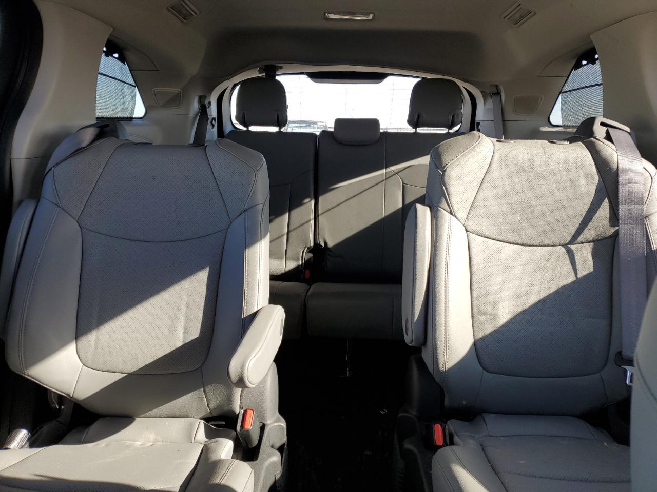 2024 TOYOTA SIENNA