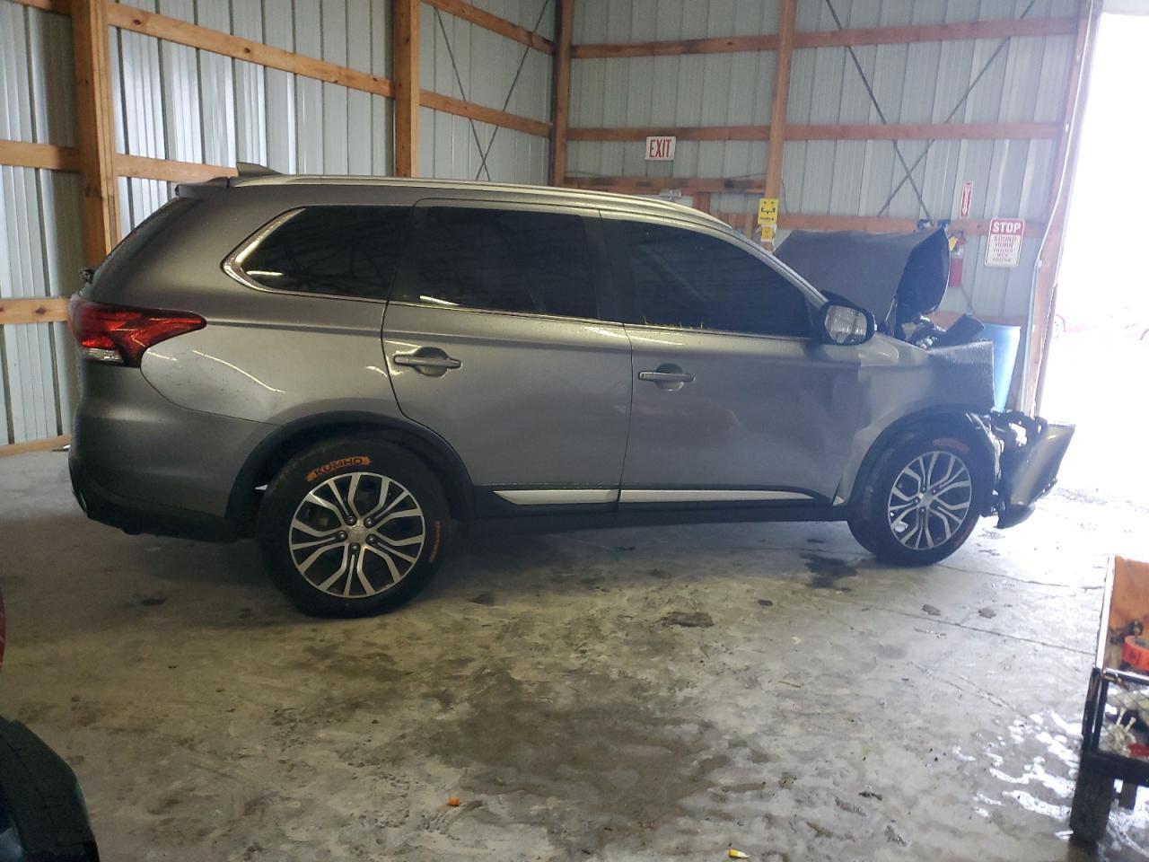 2018 MITSUBISHI outlander