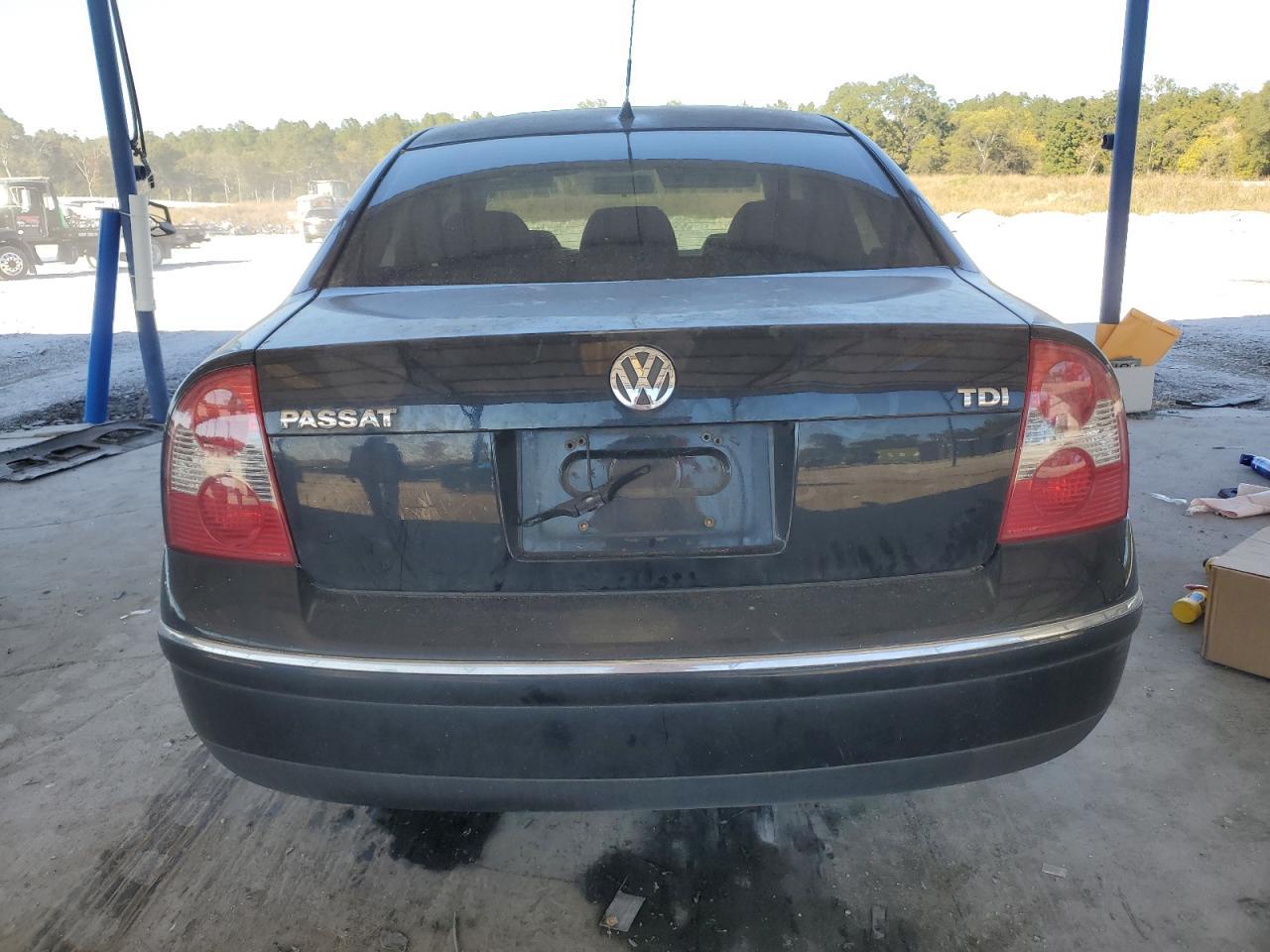 2004 VOLKSWAGEN Passat