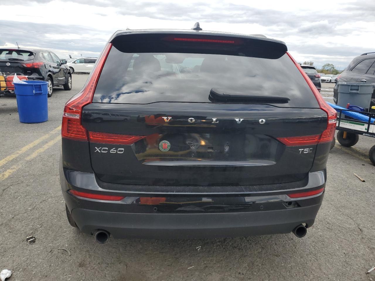 2021 VOLVO XC60