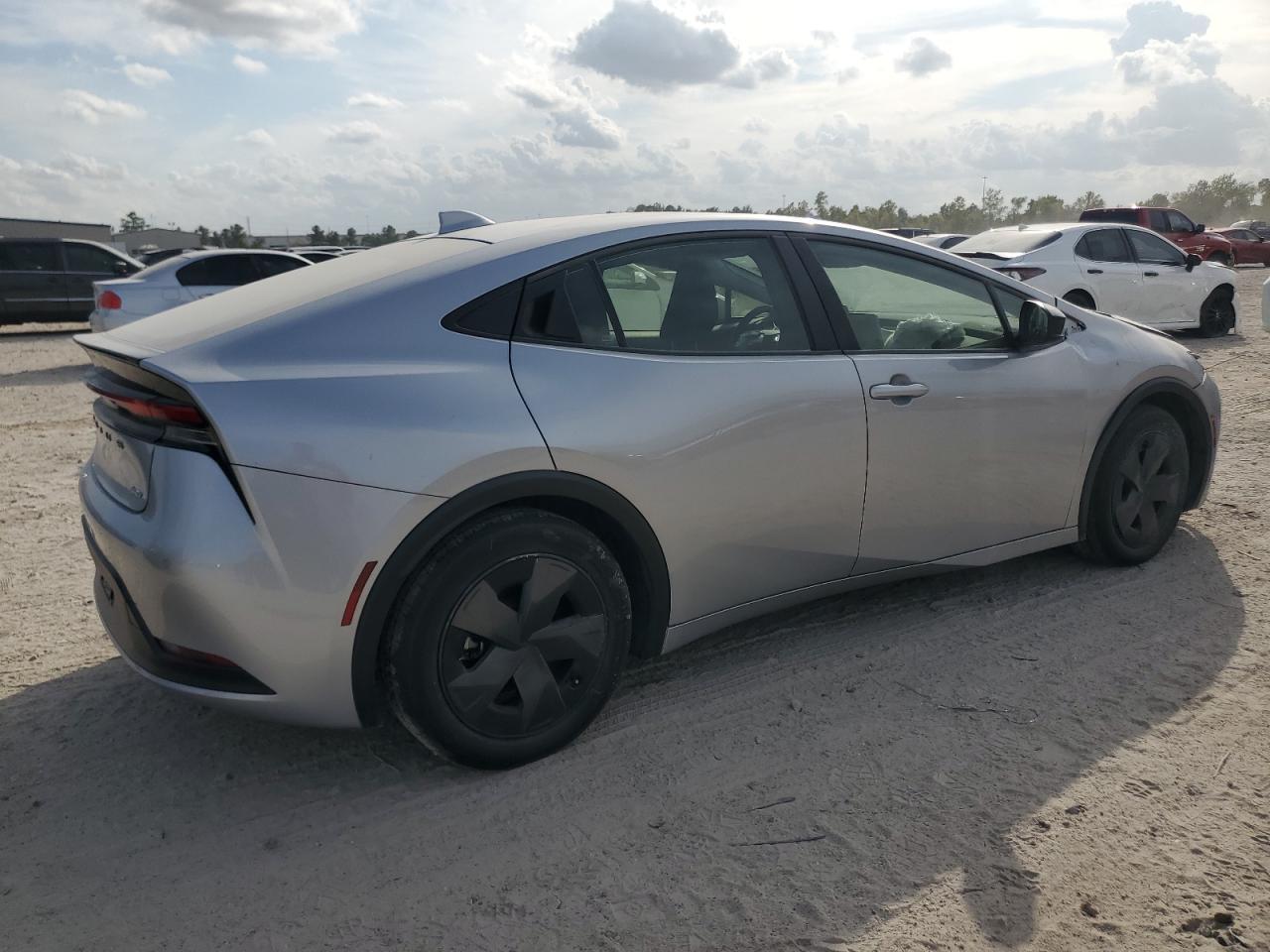 2024 TOYOTA PRIUS