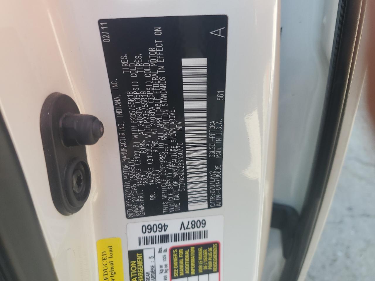 2011 TOYOTA SIENNA