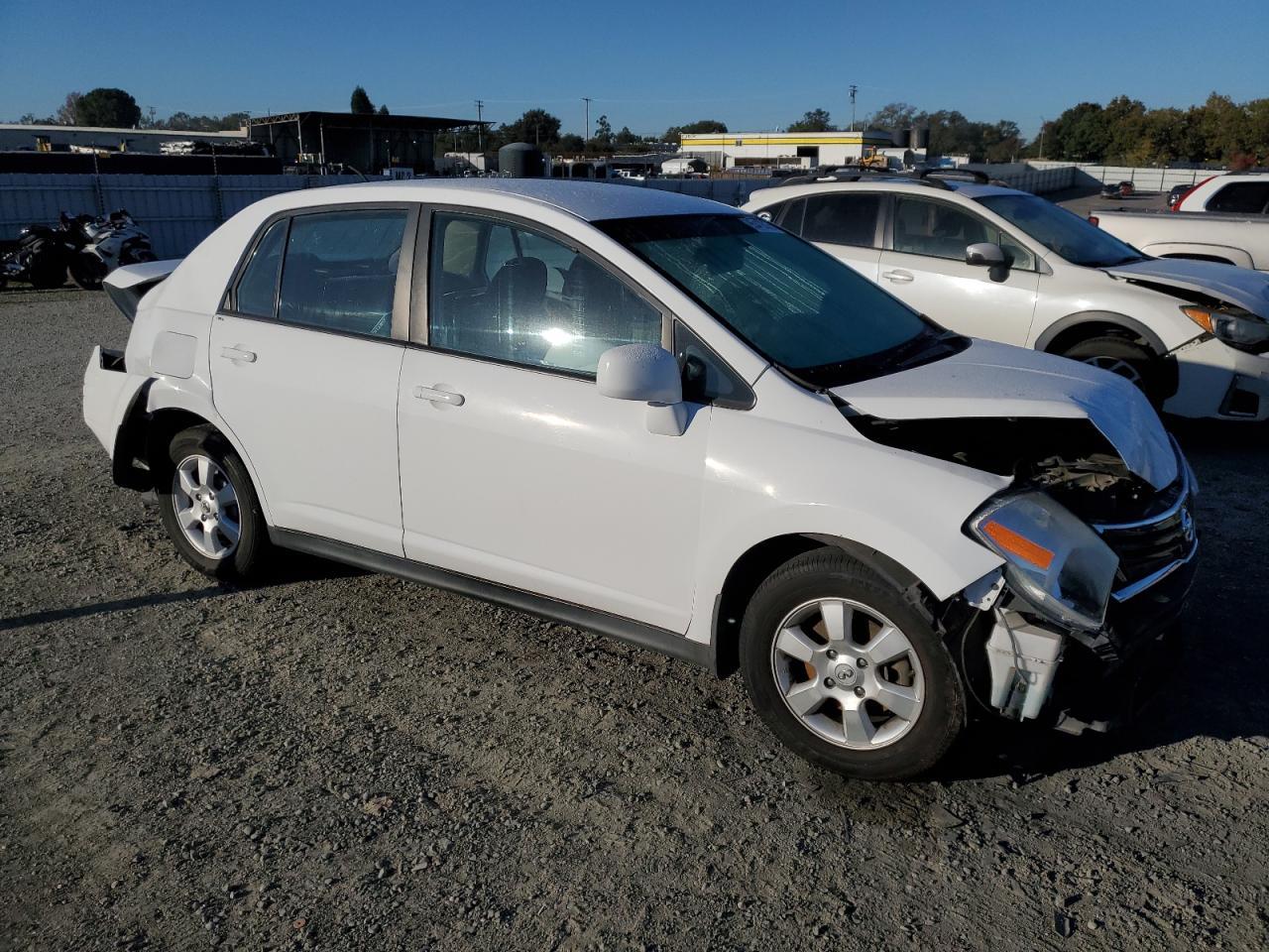 2010 NISSAN VERSA
