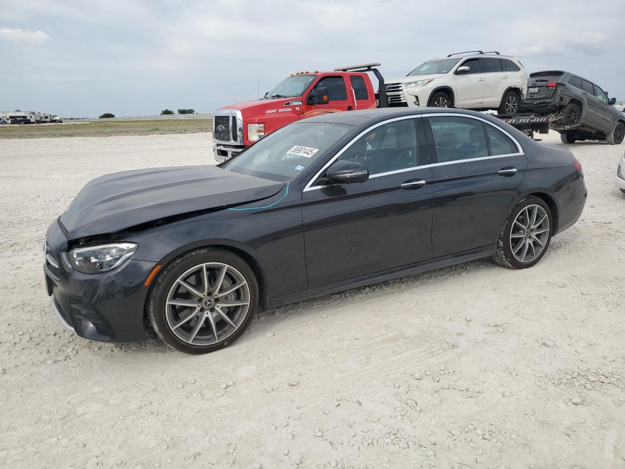 2022 MERCEDES-BENZ E-Class