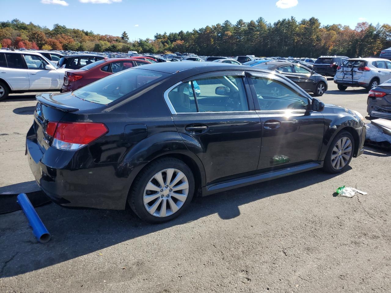 2010 SUBARU Legacy