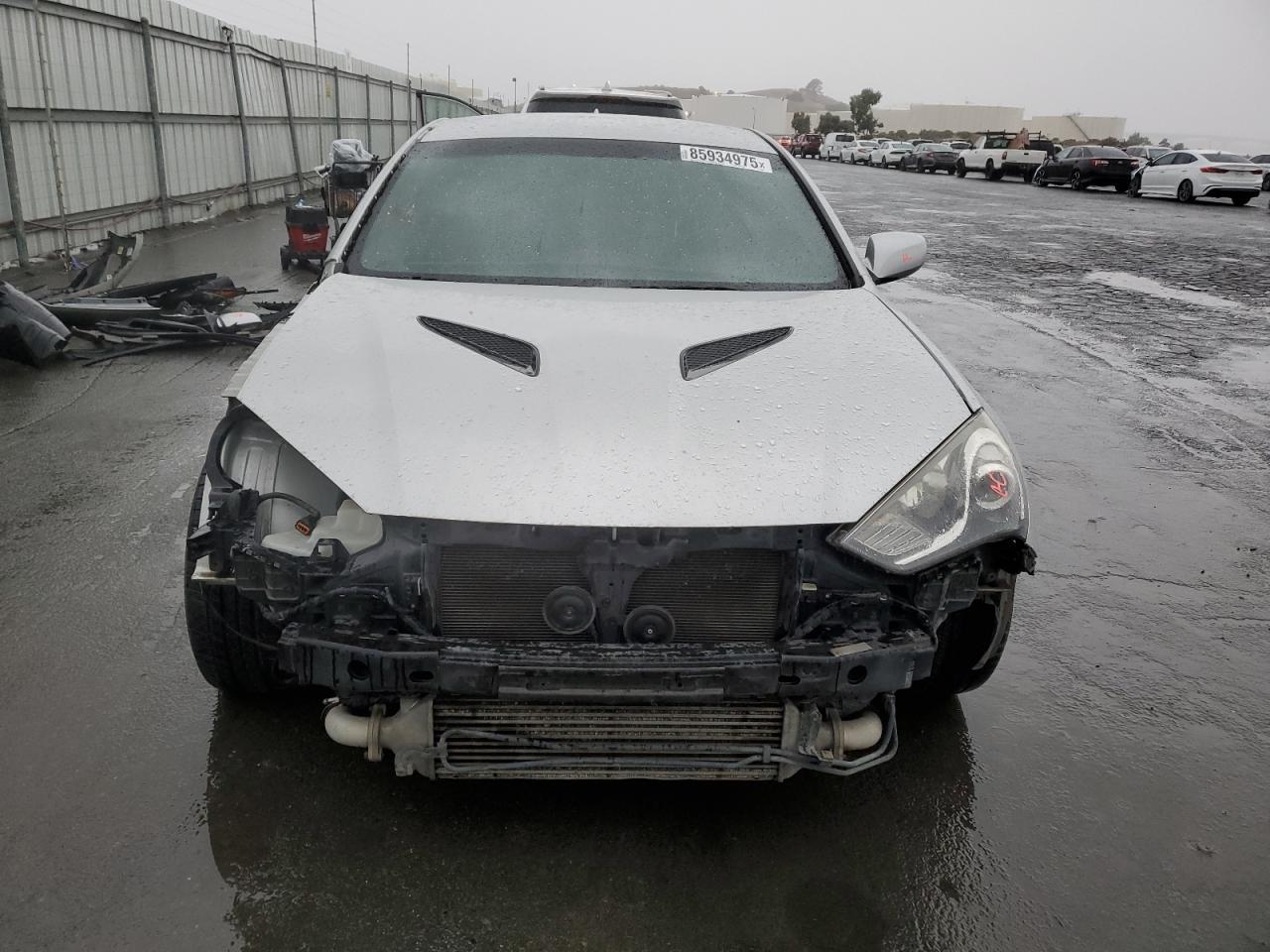 2013 HYUNDAI GENESIS