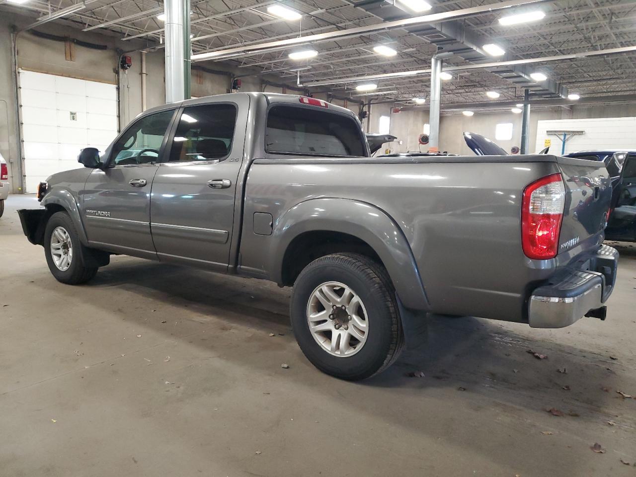 2004 TOYOTA TUNDRA