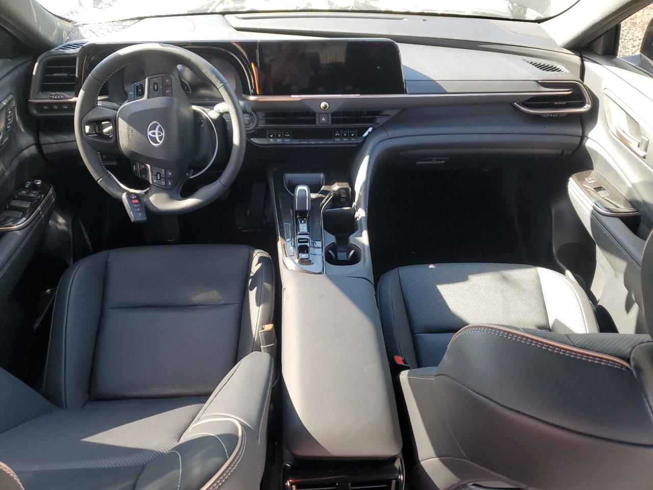 2025 TOYOTA Crown