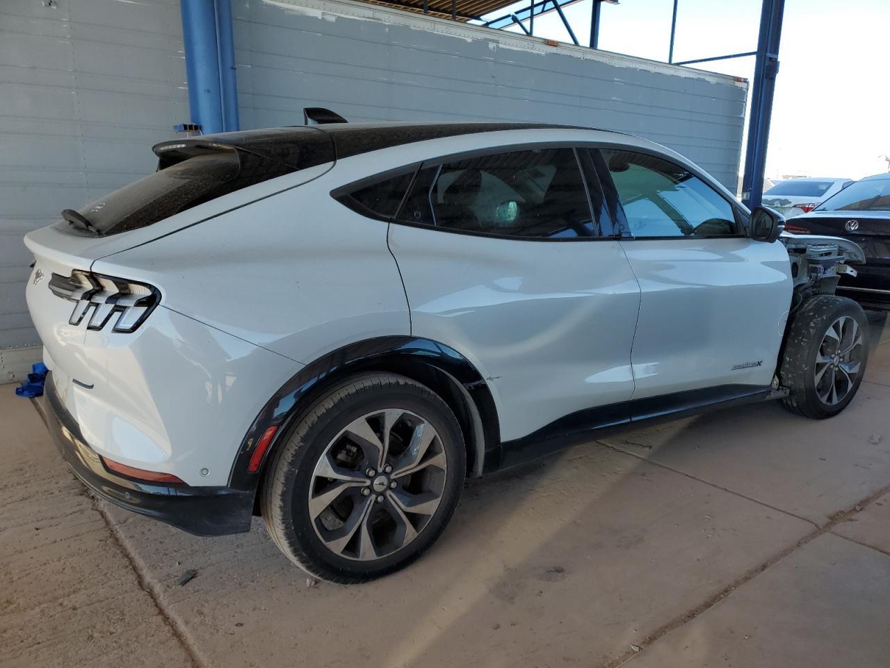 2021 FORD Mustang Mach-E