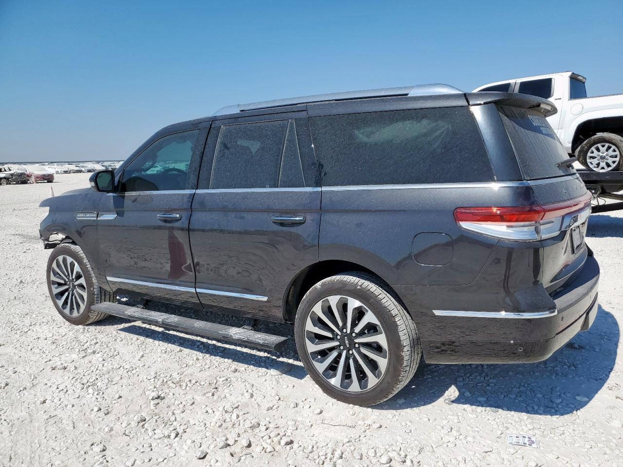2024 LINCOLN Navigator