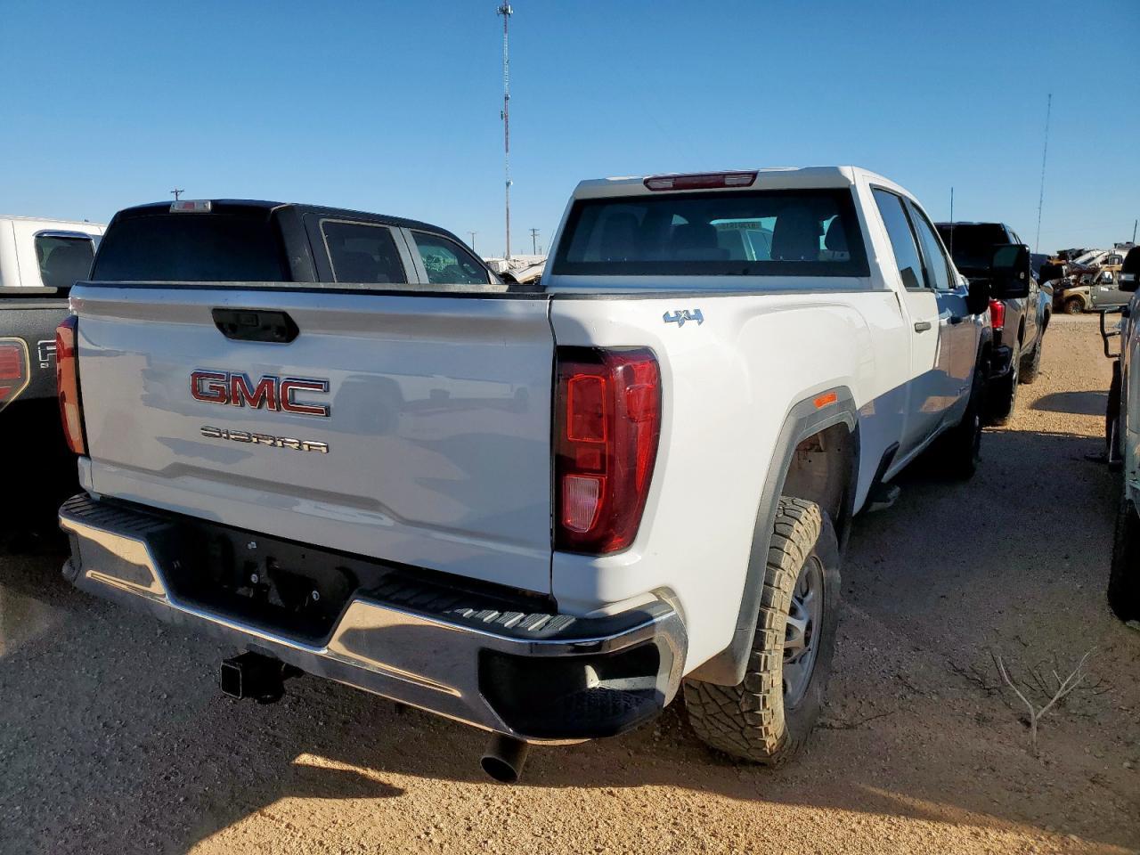 2023 GMC Sierra