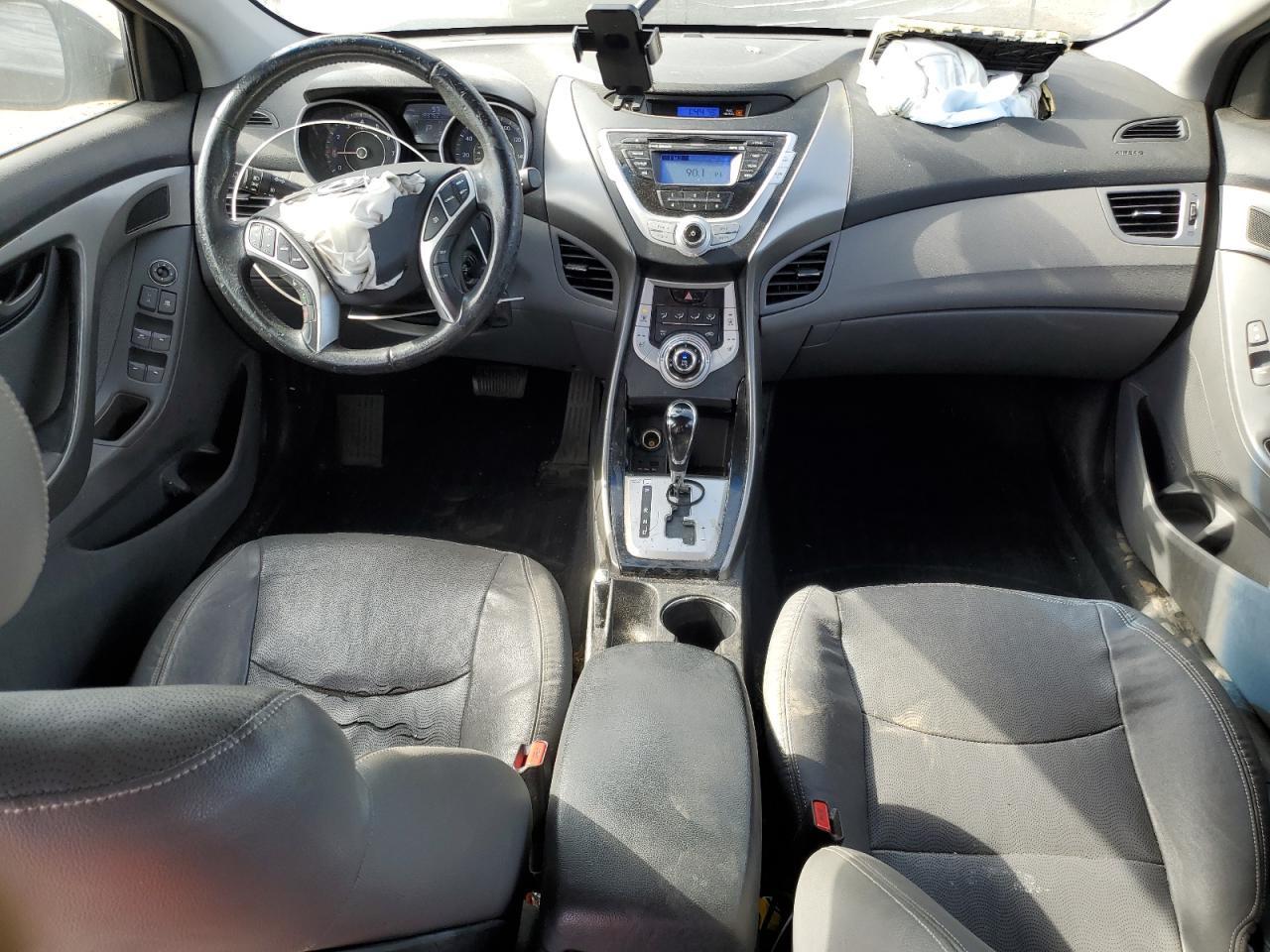 2012 HYUNDAI ELANTRA