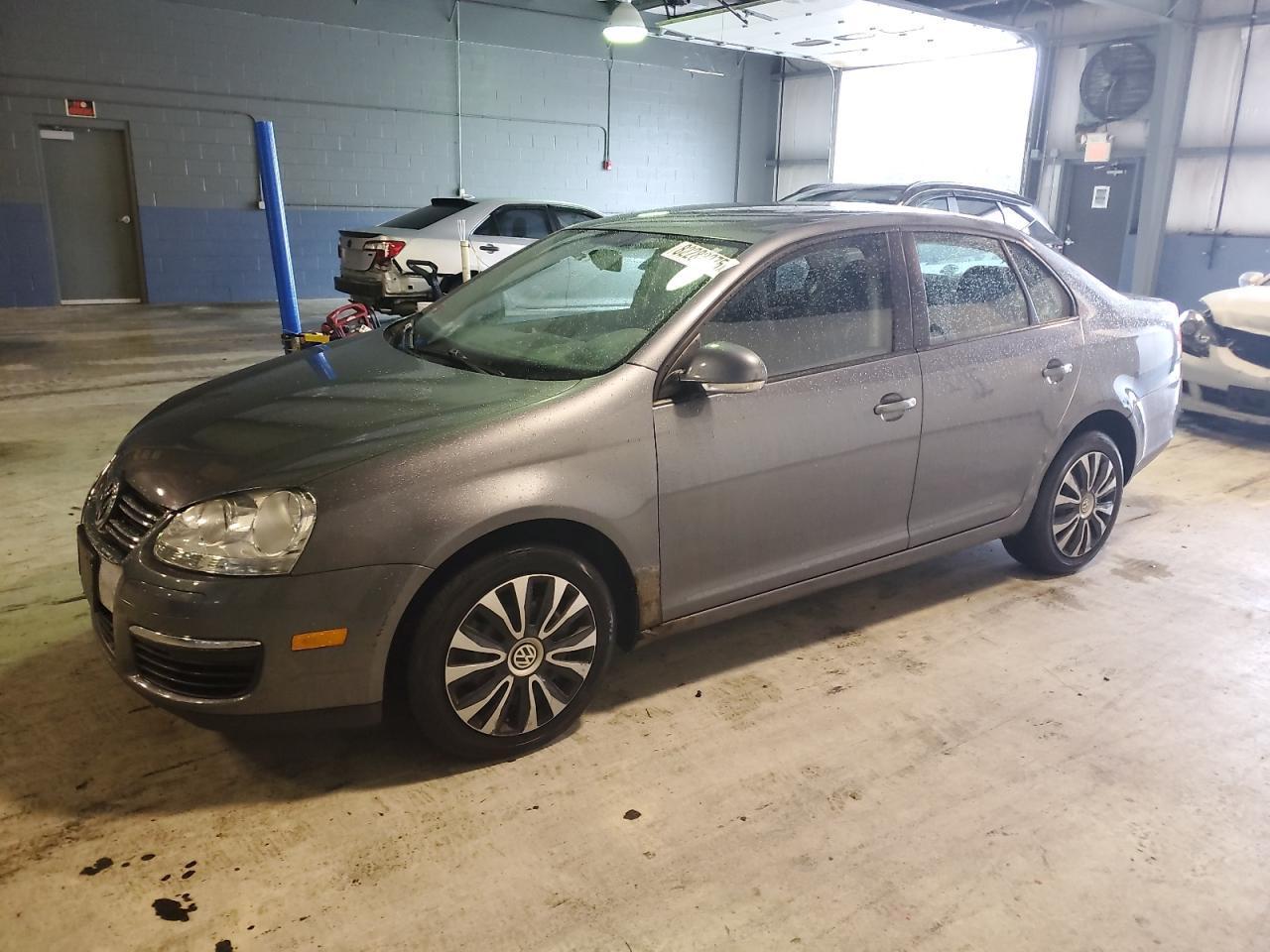 2010 VOLKSWAGEN JETTA