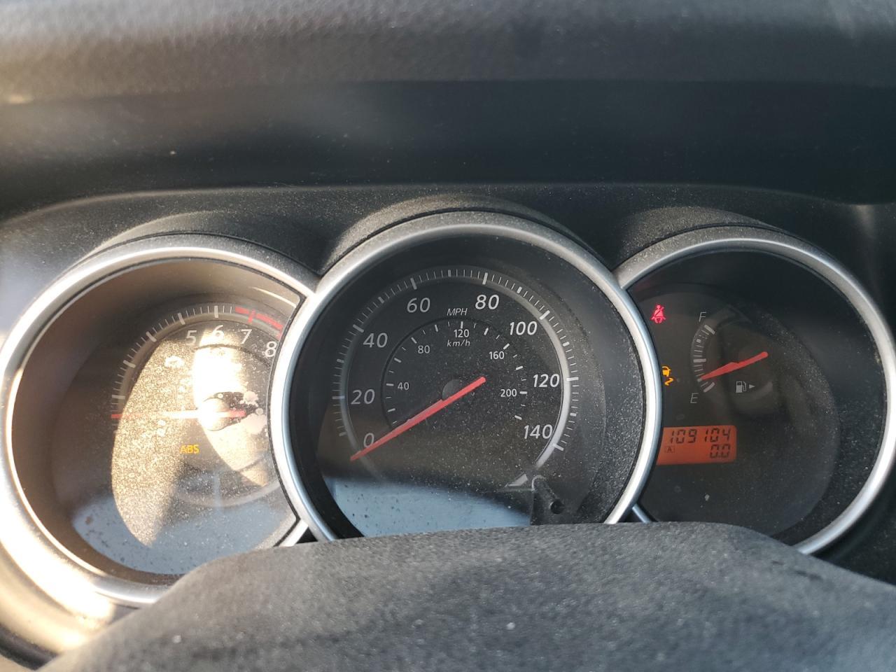 2012 NISSAN VERSA