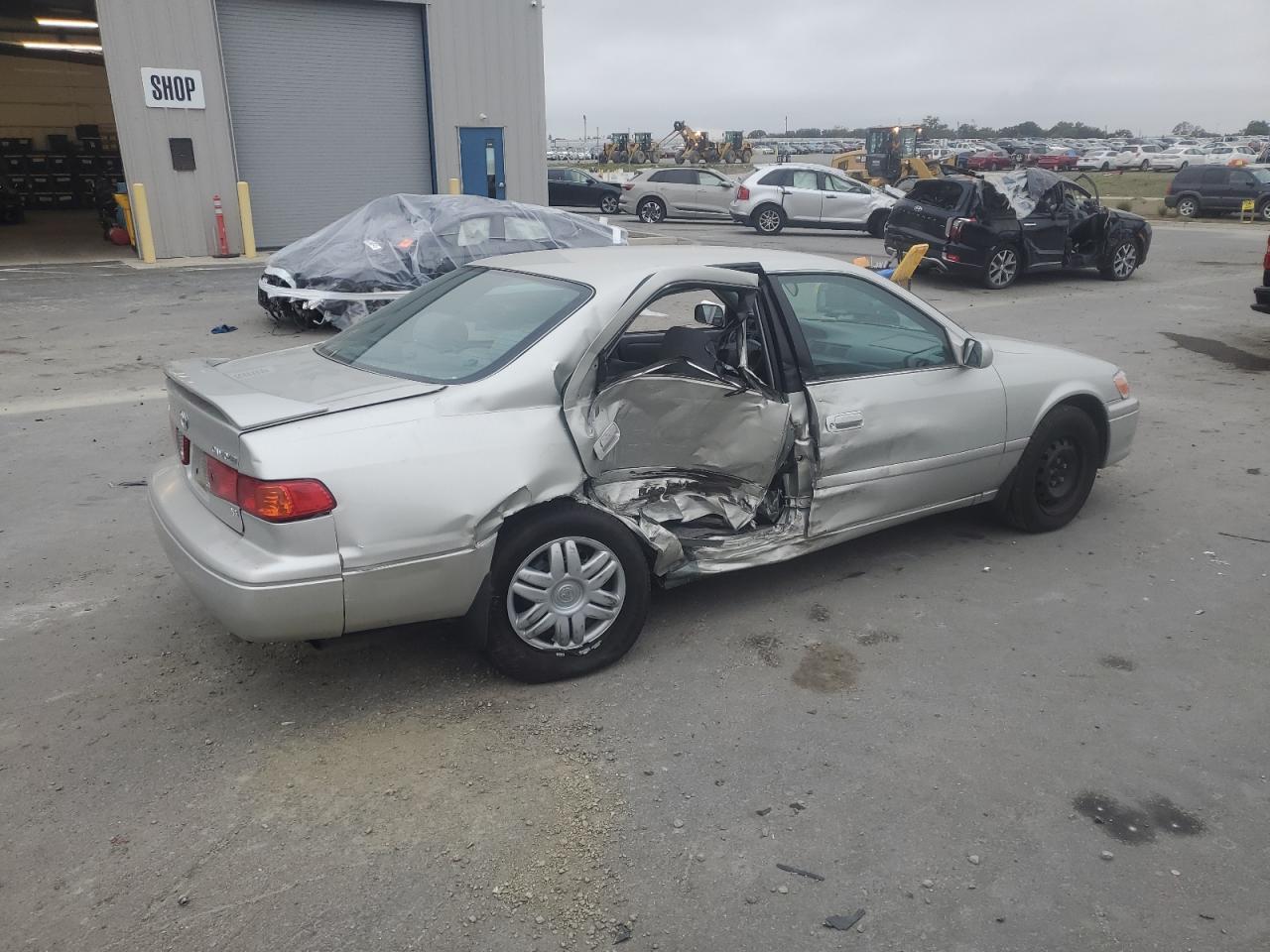 2000 TOYOTA CAMRY