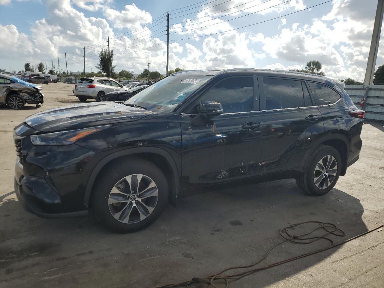 2024 TOYOTA HIGHLANDER