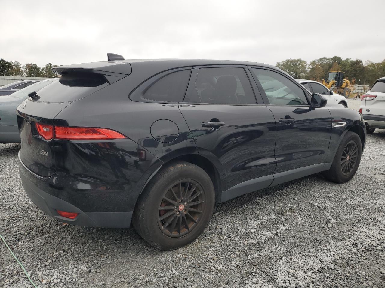 2017 JAGUAR F-Pace