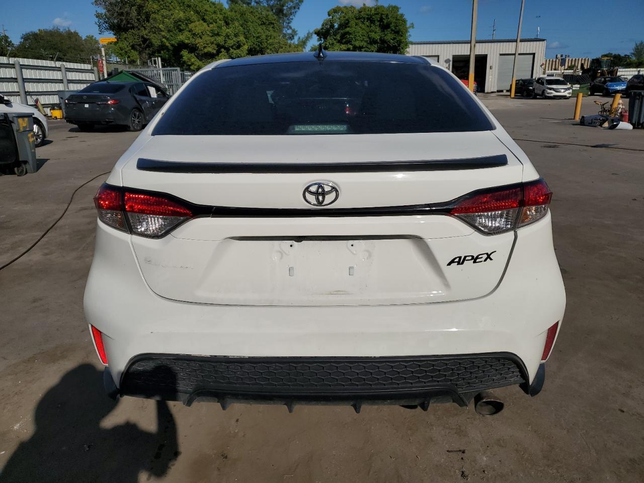 2021 TOYOTA COROLLA