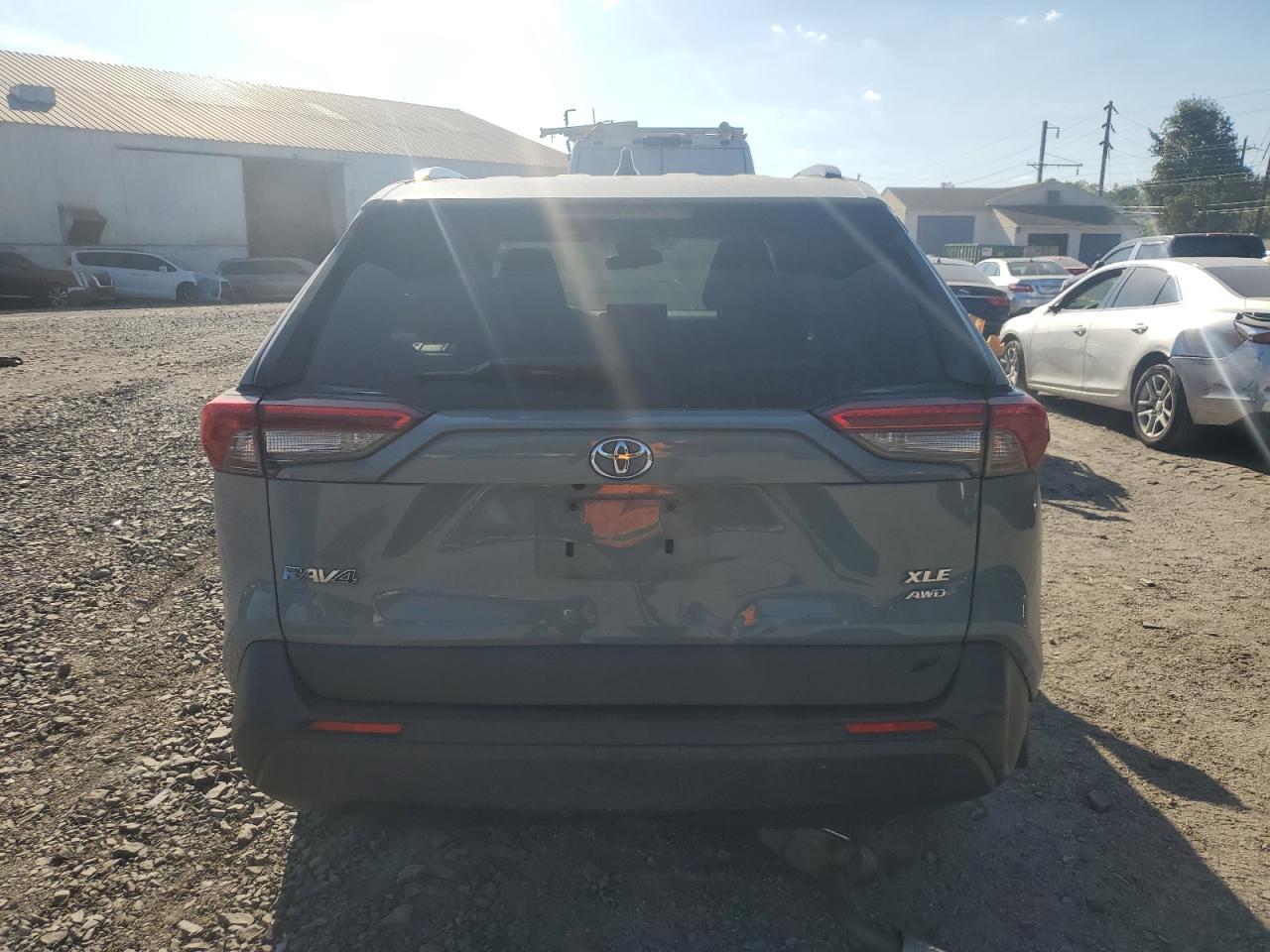 2019 TOYOTA RAV4
