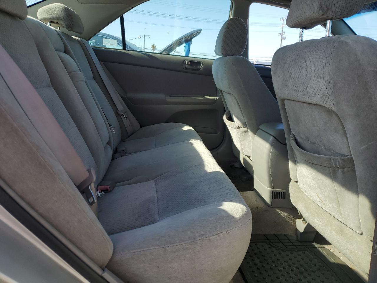 2004 TOYOTA CAMRY
