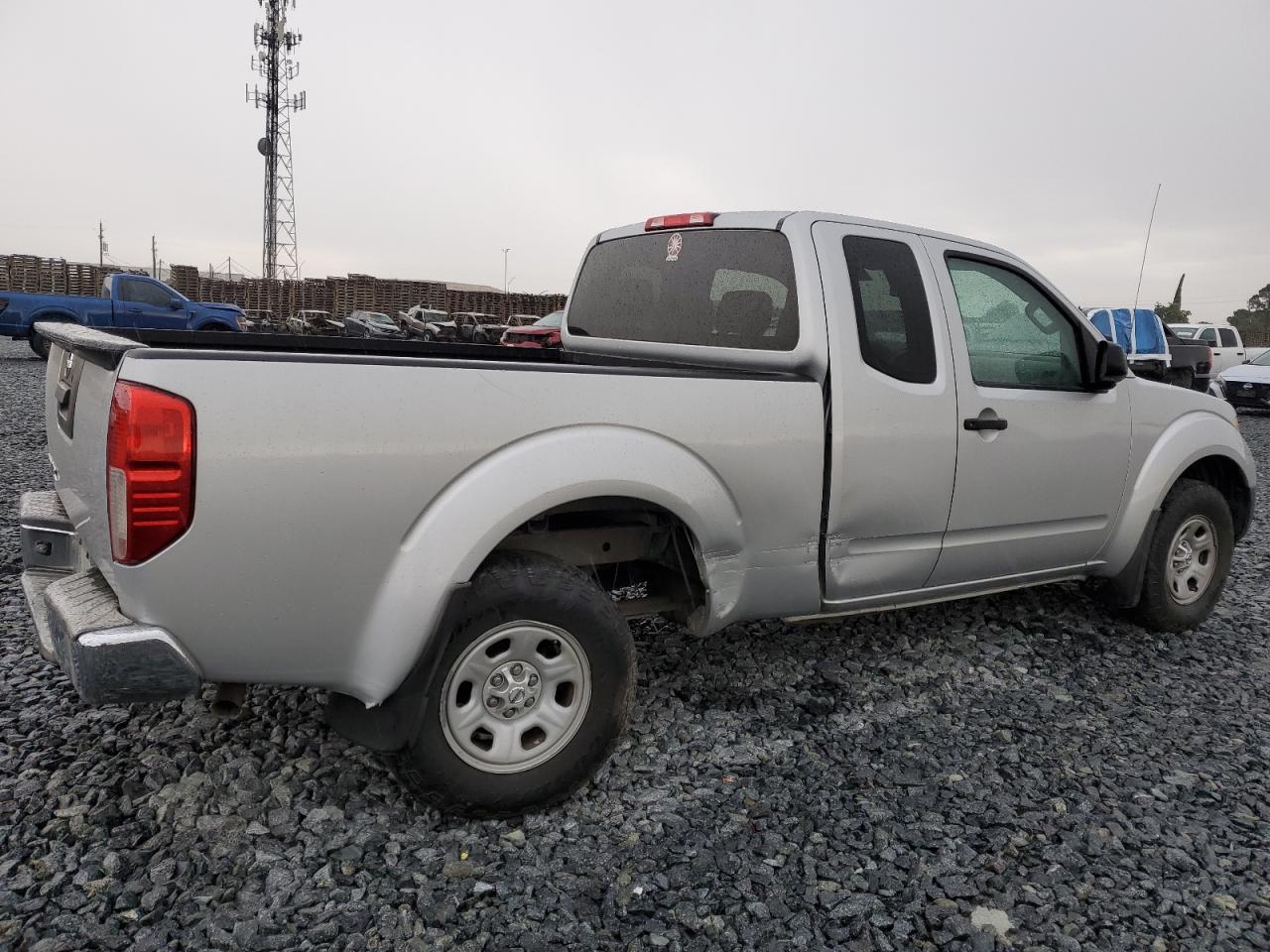 2013 NISSAN Frontier