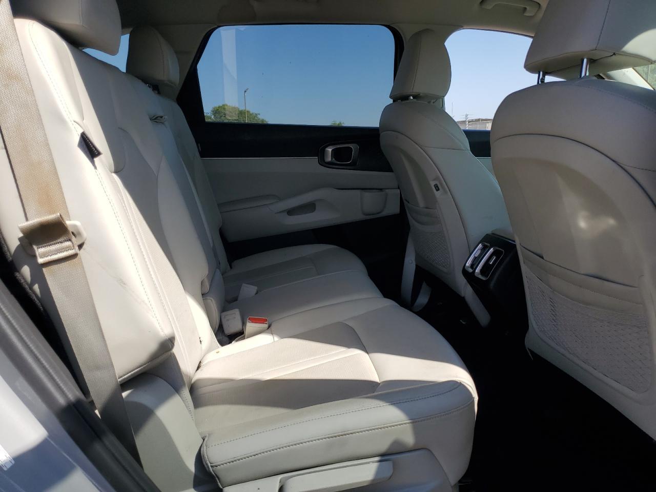 2025 KIA SORENTO